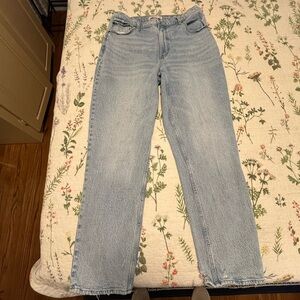 Abercrombie 90s Straight Ultra High Rise Jean, Curve Love fit, size 32/14 Long